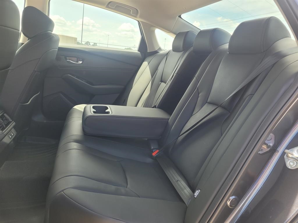 2025 Honda Accord Hybrid Touring photo 15