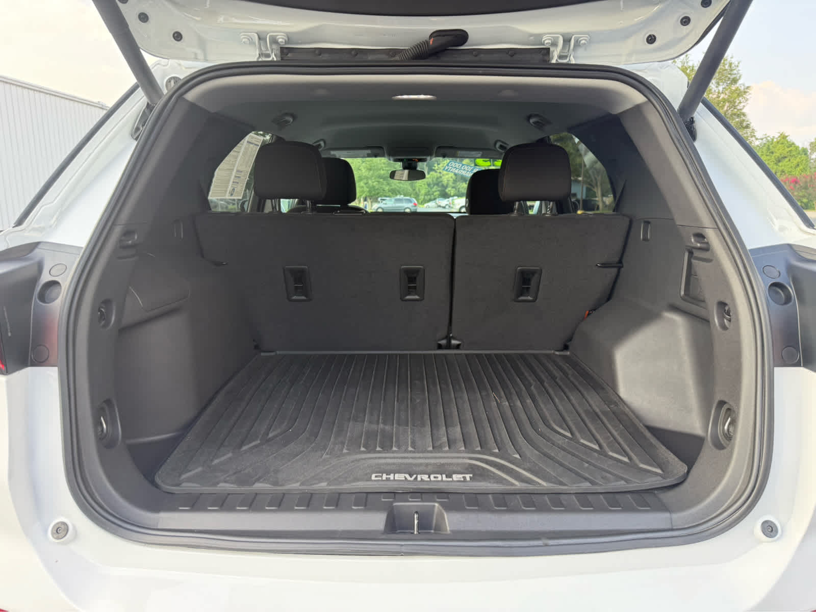 2023 Chevrolet Equinox LT photo 11