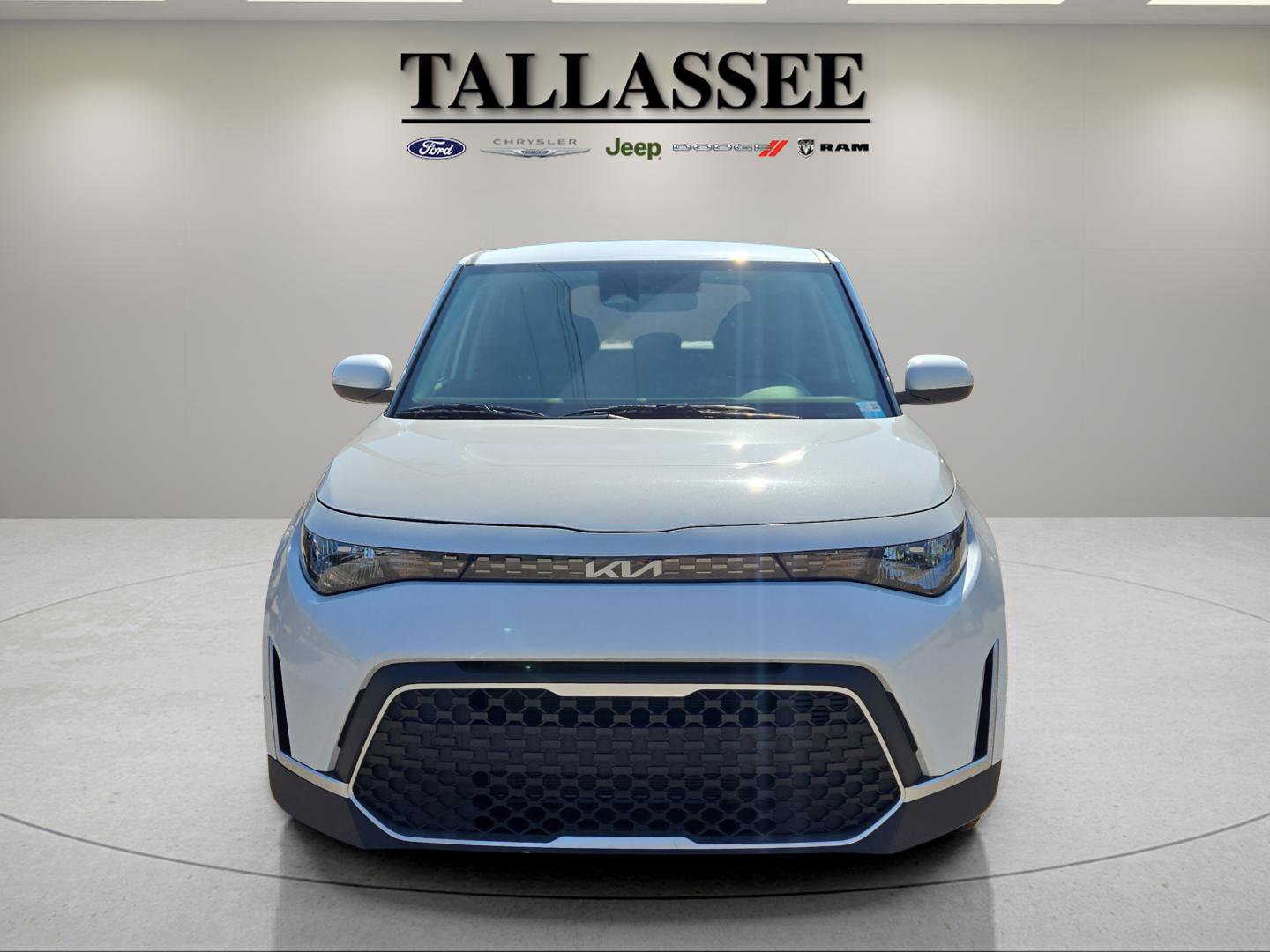 2024 Kia Soul LX photo 2