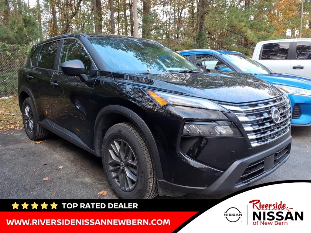 2024 Nissan Rogue S's photo