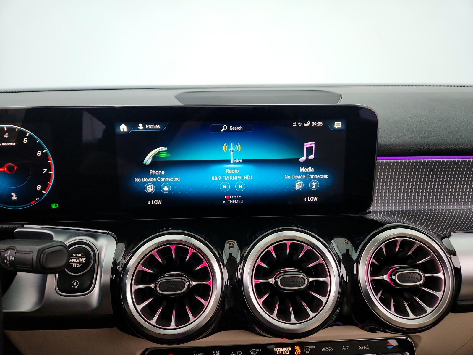 2022 Mercedes Benz GLB 250 photo 22