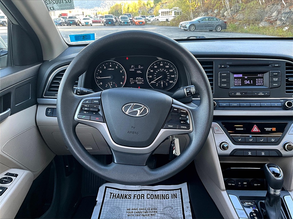 2017 Hyundai Elantra SE photo 17
