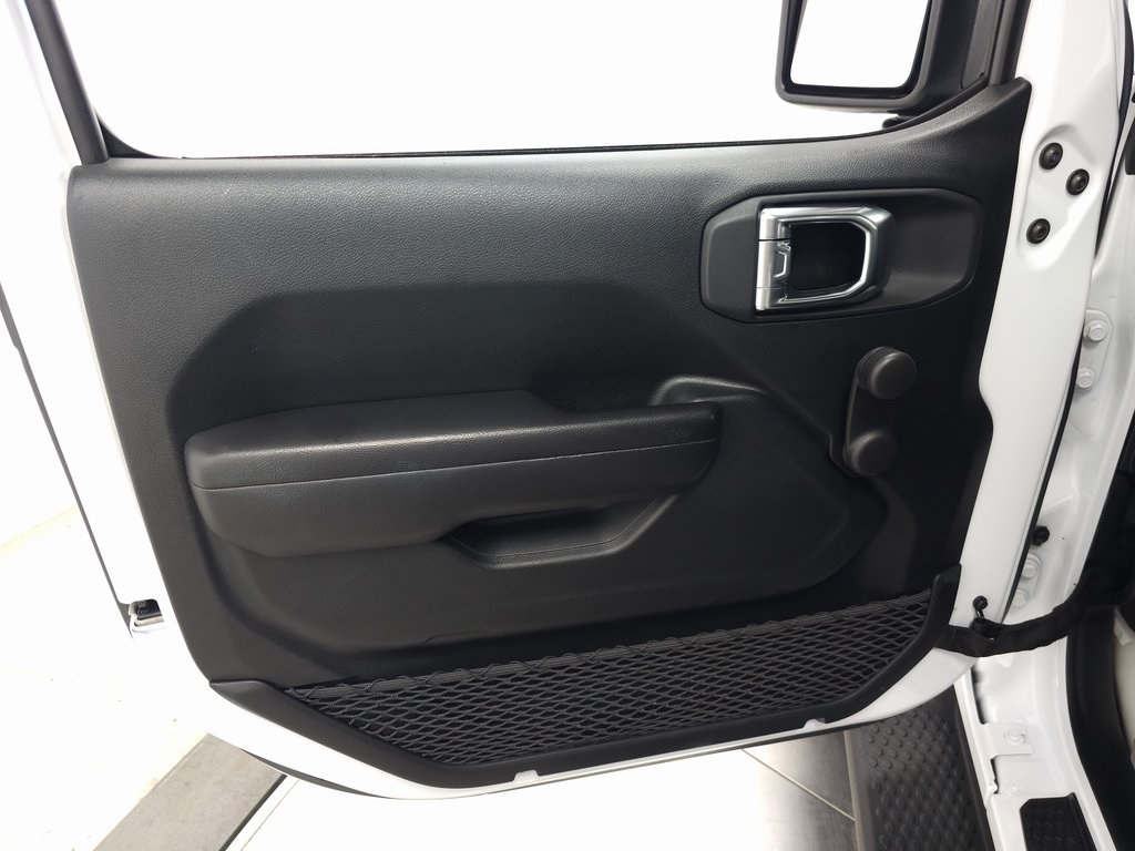 2021 JEEP WRANGLER - Image 13