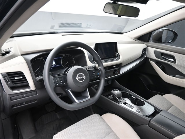 2023 Nissan Rogue SV photo 14
