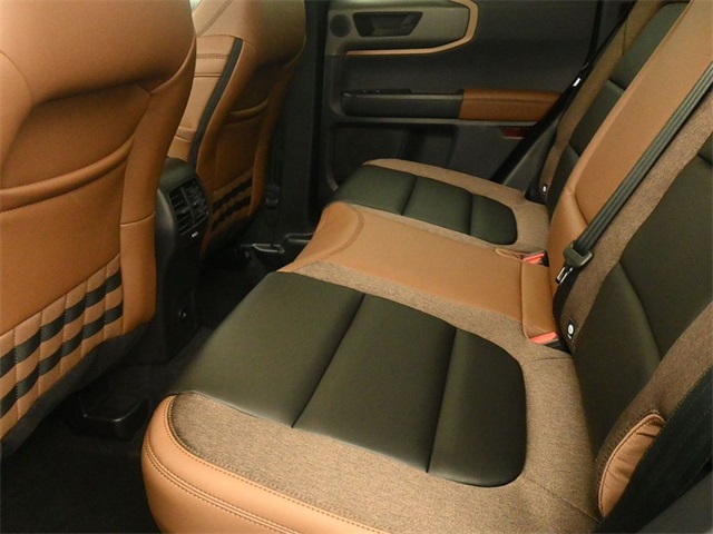 2025 Ford Bronco Sport Outer Banks photo 4