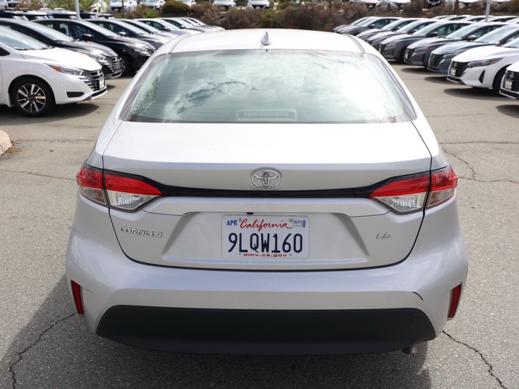 2024 Toyota Corolla LE photo 3