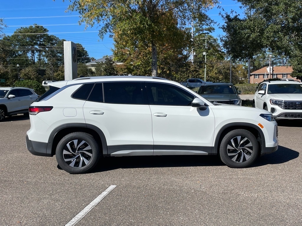 2026 Volkswagen Tiguan S photo 2