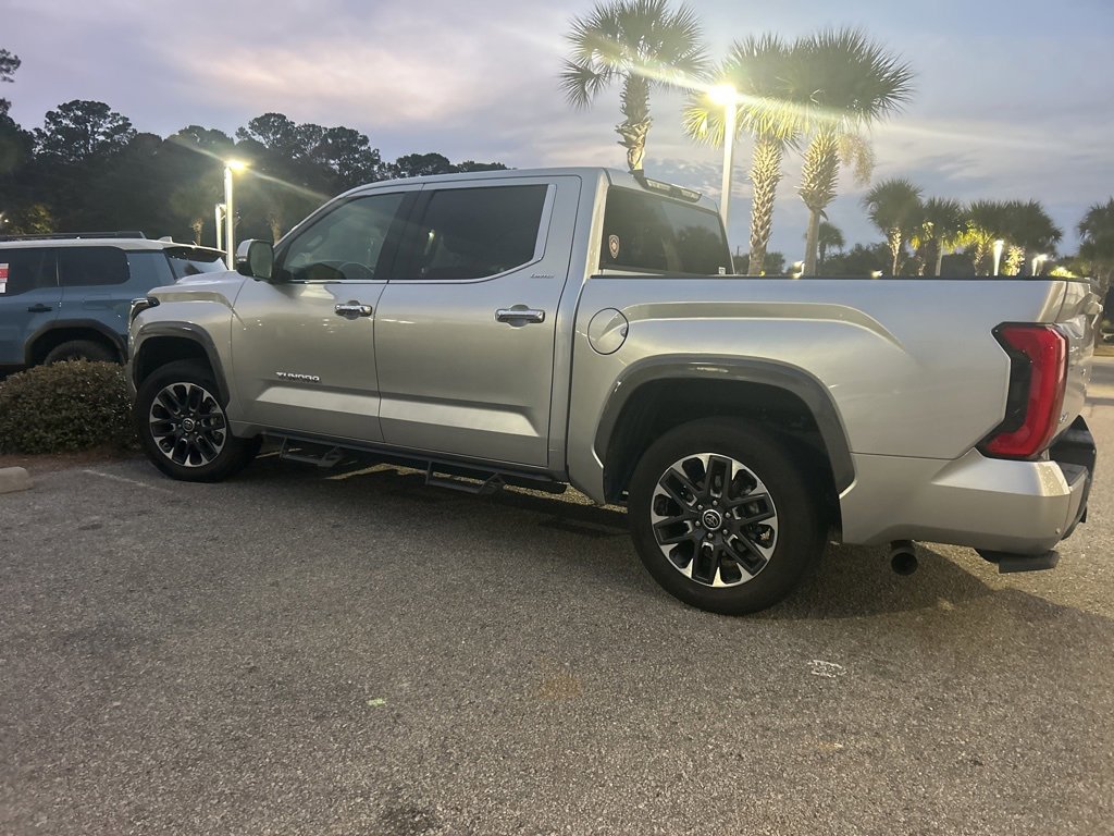 2023 Toyota Tundra Limited CrewMax photo 2