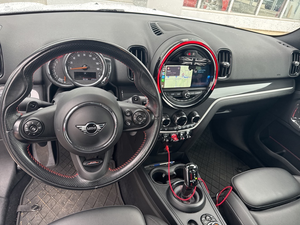 2020 Mini Cooper S ALL4 photo 2
