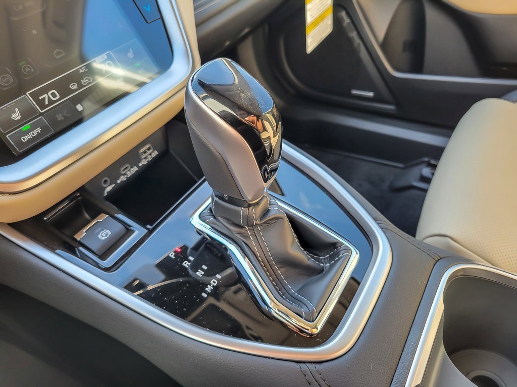 2025 SUBARU OUTBACK - Image 19