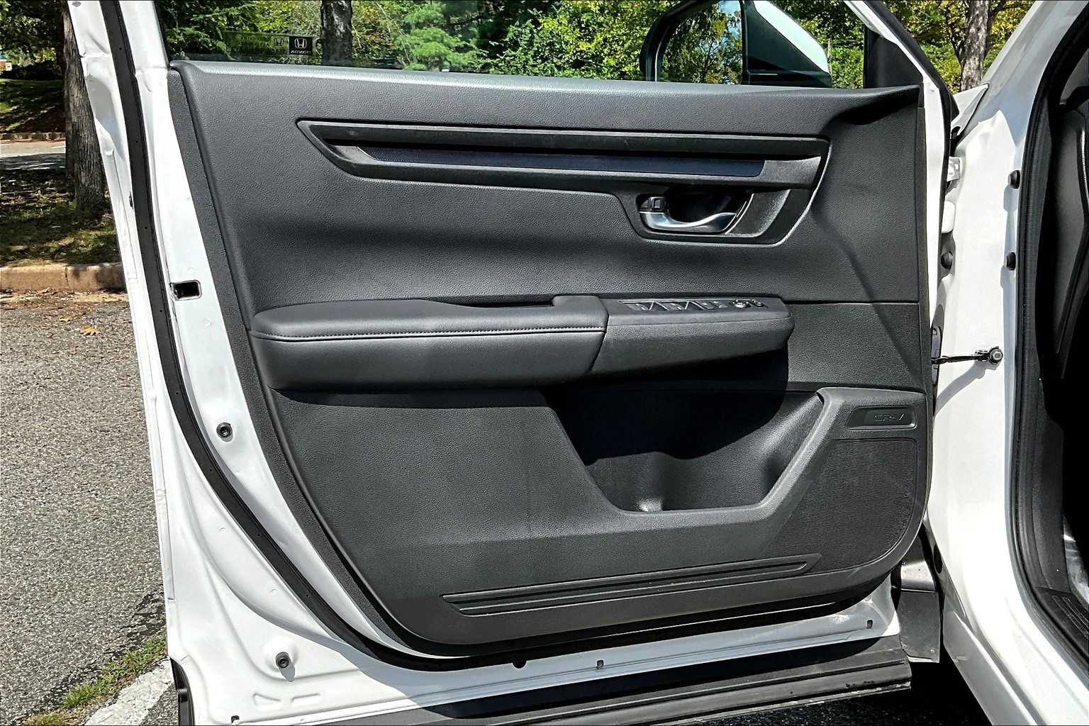 2025 Honda CR-V LX photo 20