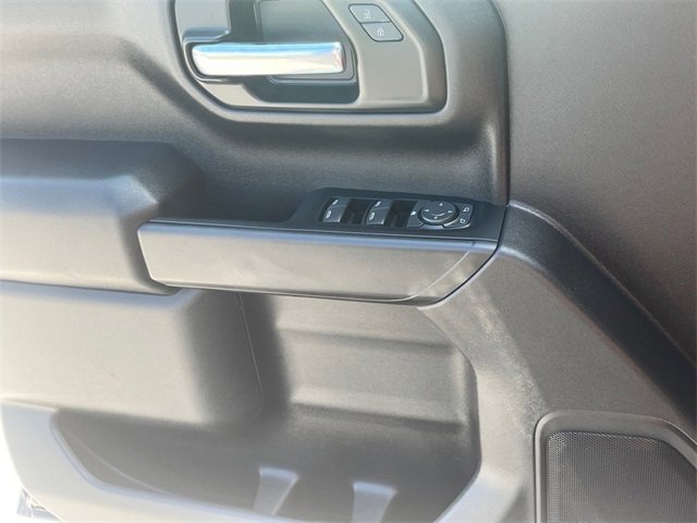 2022 Chevrolet Silverado 1500 Custom photo 15