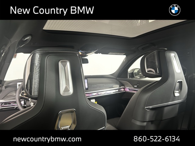 New 2025 Black Sapphire Metallic BMW 760i xDrive image 29