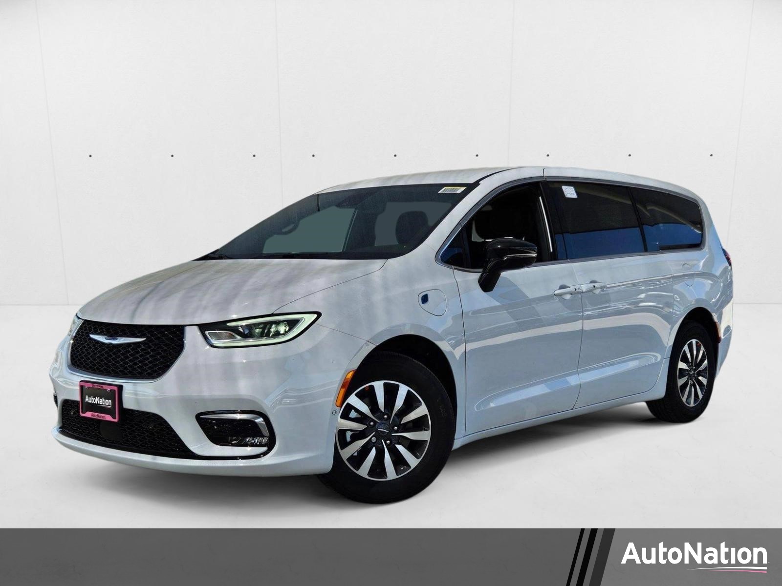 Electric Car Hybrid Mini Vans 2025 Chrysler Pacifica Review