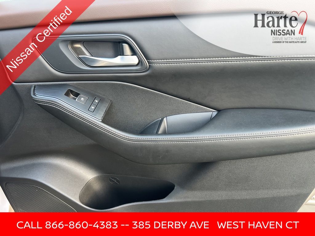 2022 Nissan Rogue SL photo 23