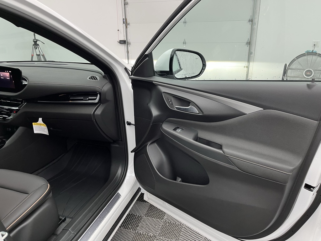 2025 Buick Envista Avenir photo 26