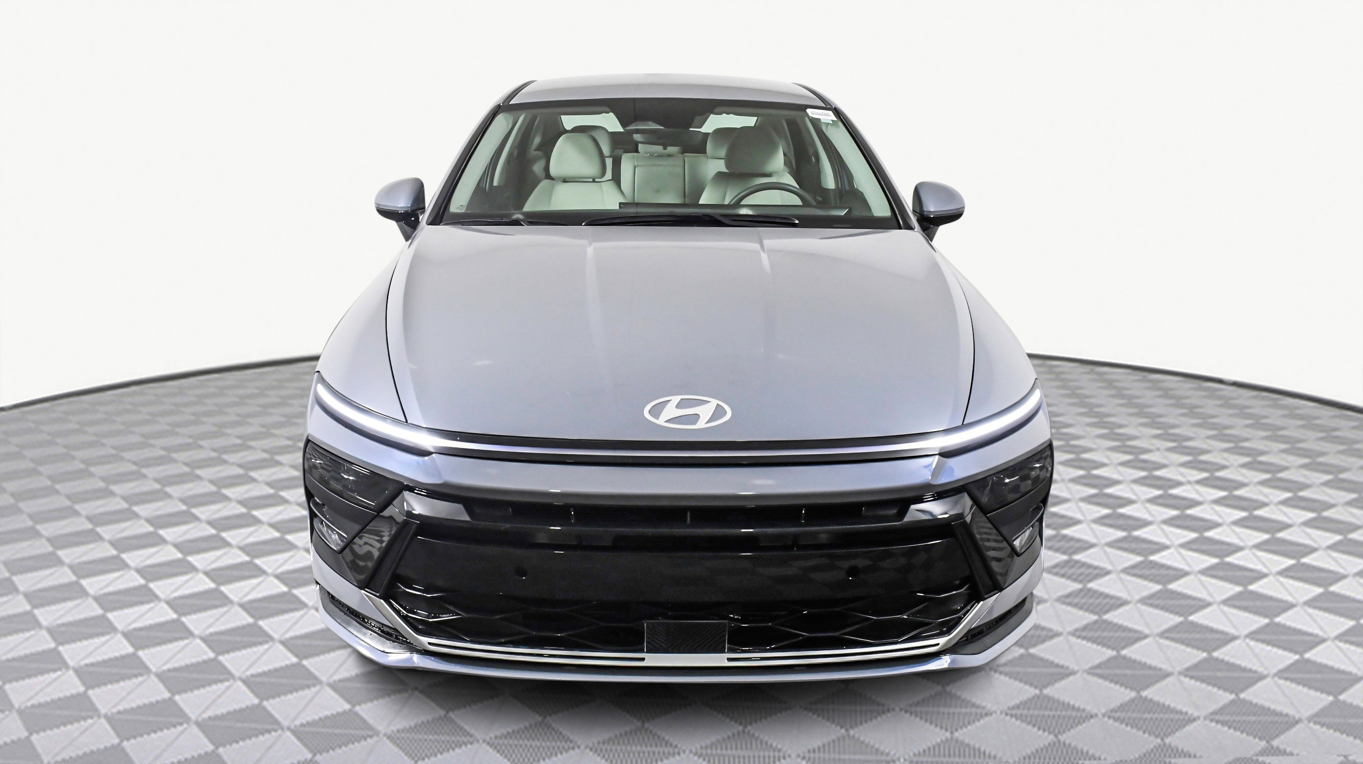 2025 Hyundai Sonata SEL photo 2