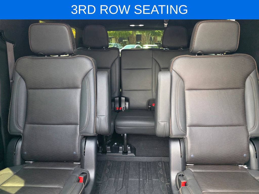 2022 Chevrolet Suburban High Country photo 22