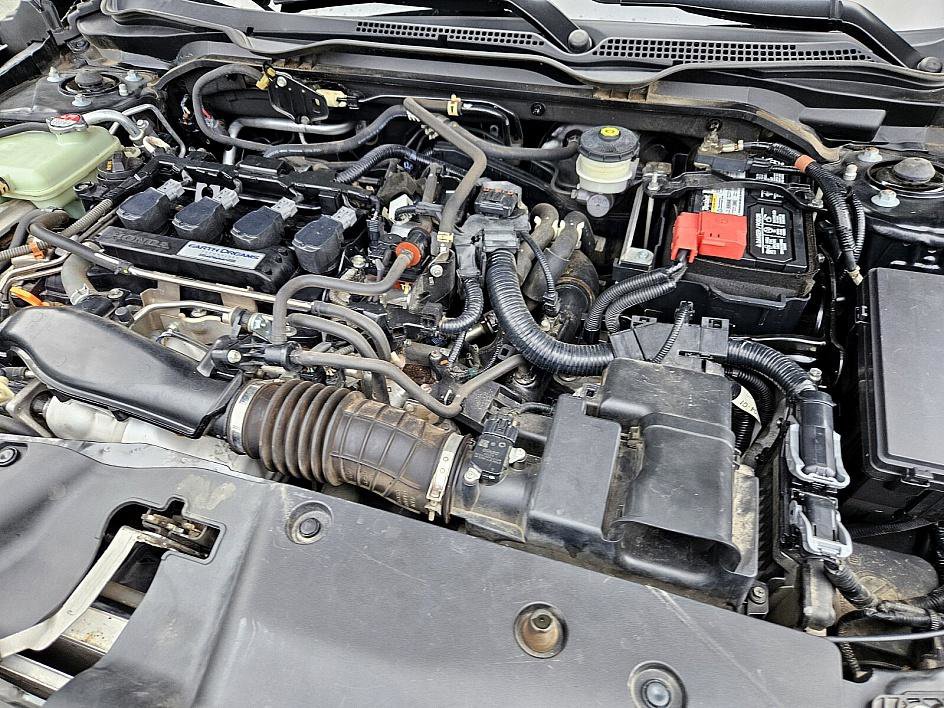 2016 Honda Civic Touring photo 18
