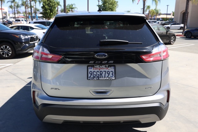 2023 Ford Edge SEL photo 4