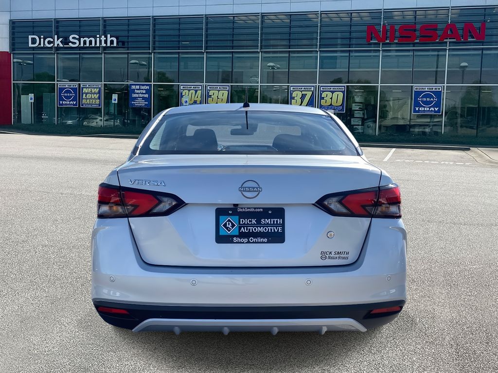 2025 Nissan Versa S photo 4