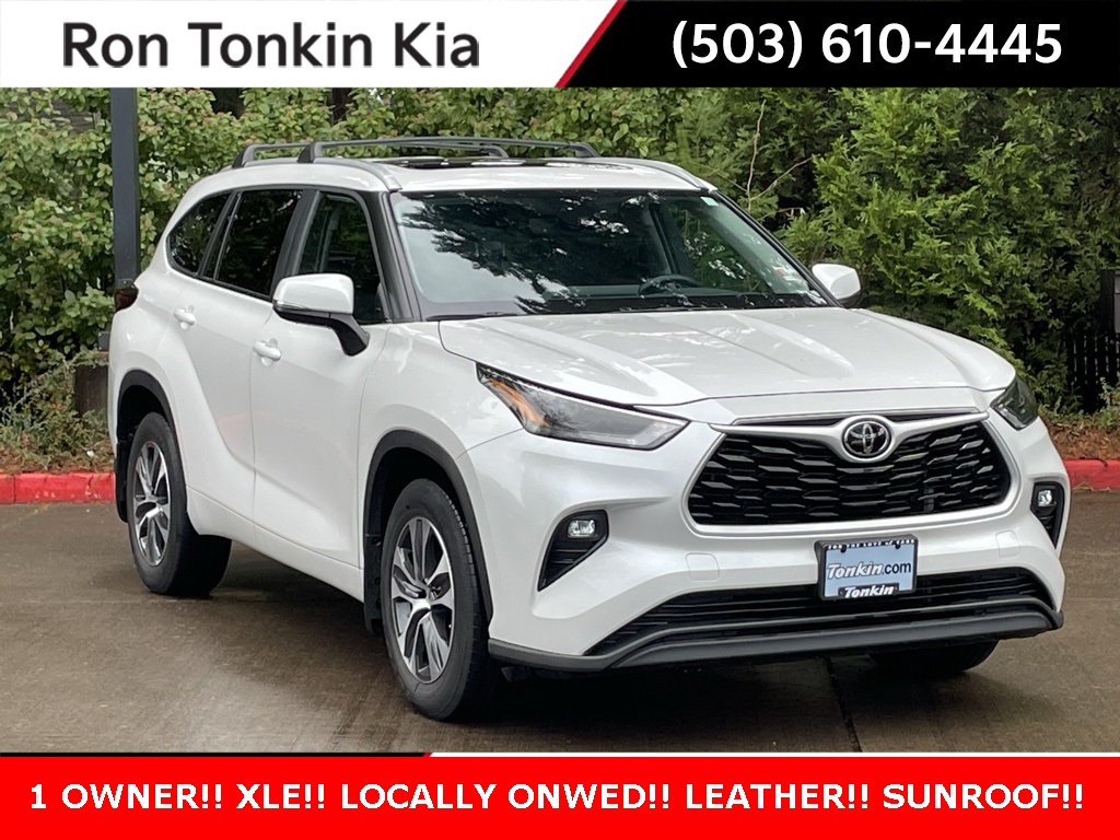 2024 Toyota Highlander XLE's photo