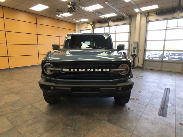 2025 Ford Bronco Outer Banks photo 3