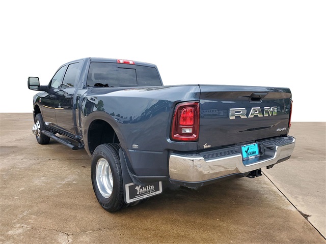 2026 Ram 3500 Tradesman photo 4