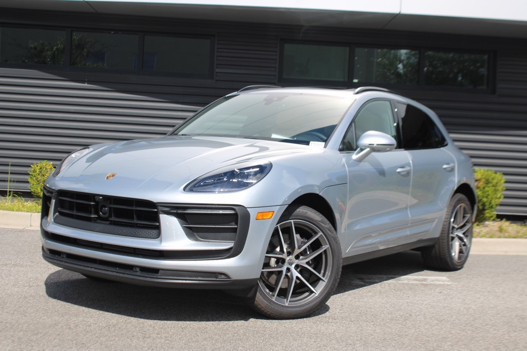 2025 Porsche Macan