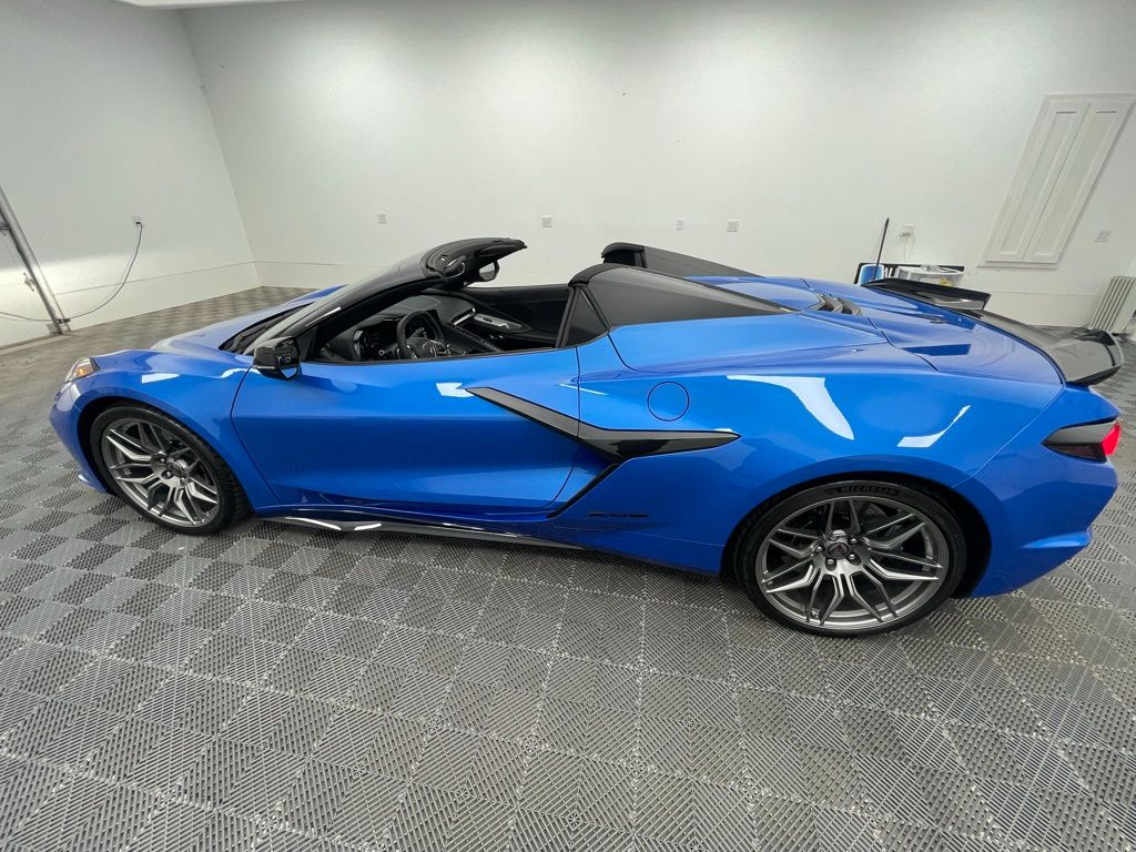 2025 Chevrolet Corvette Z06 1LZ photo 14