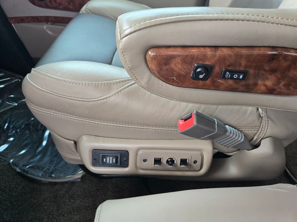 2022 Chevrolet Express Cargo photo 14