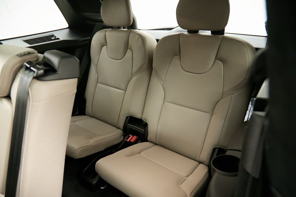 2026 VOLVO XC90 - Image 20