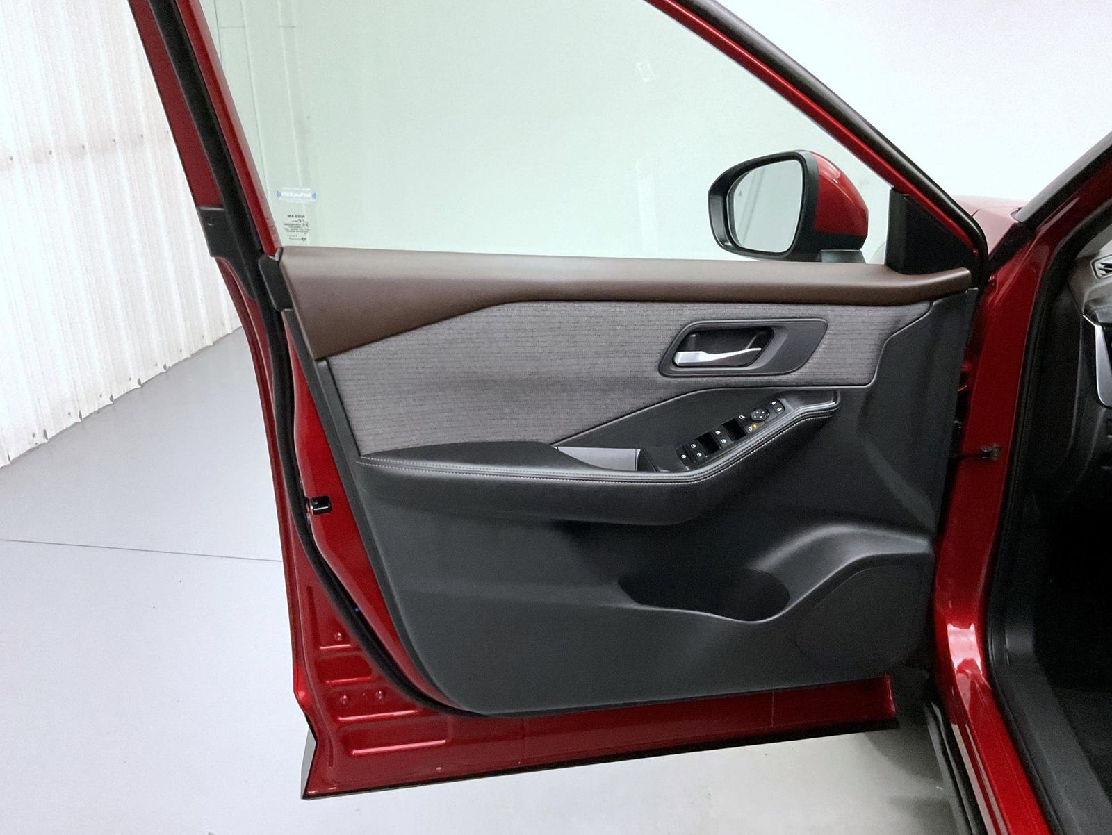 2023 Nissan Rogue SV photo 9