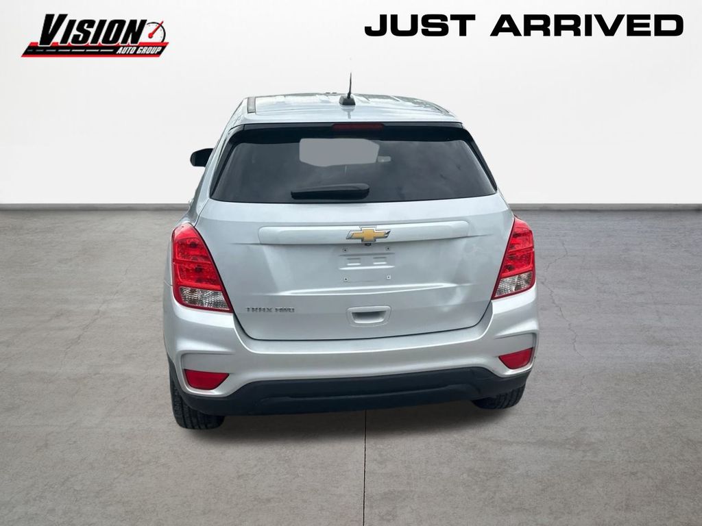 2017 Chevrolet Trax LS photo 6