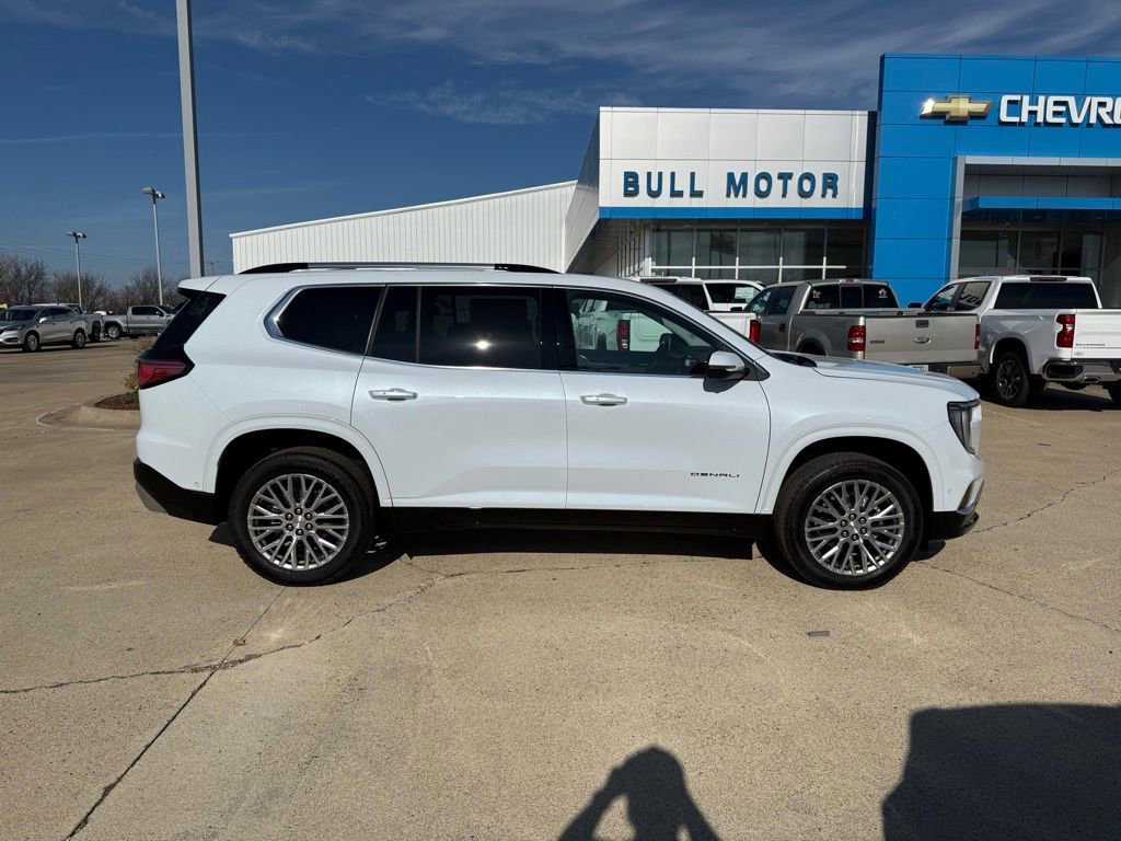 2026 GMC Acadia Denali's photo