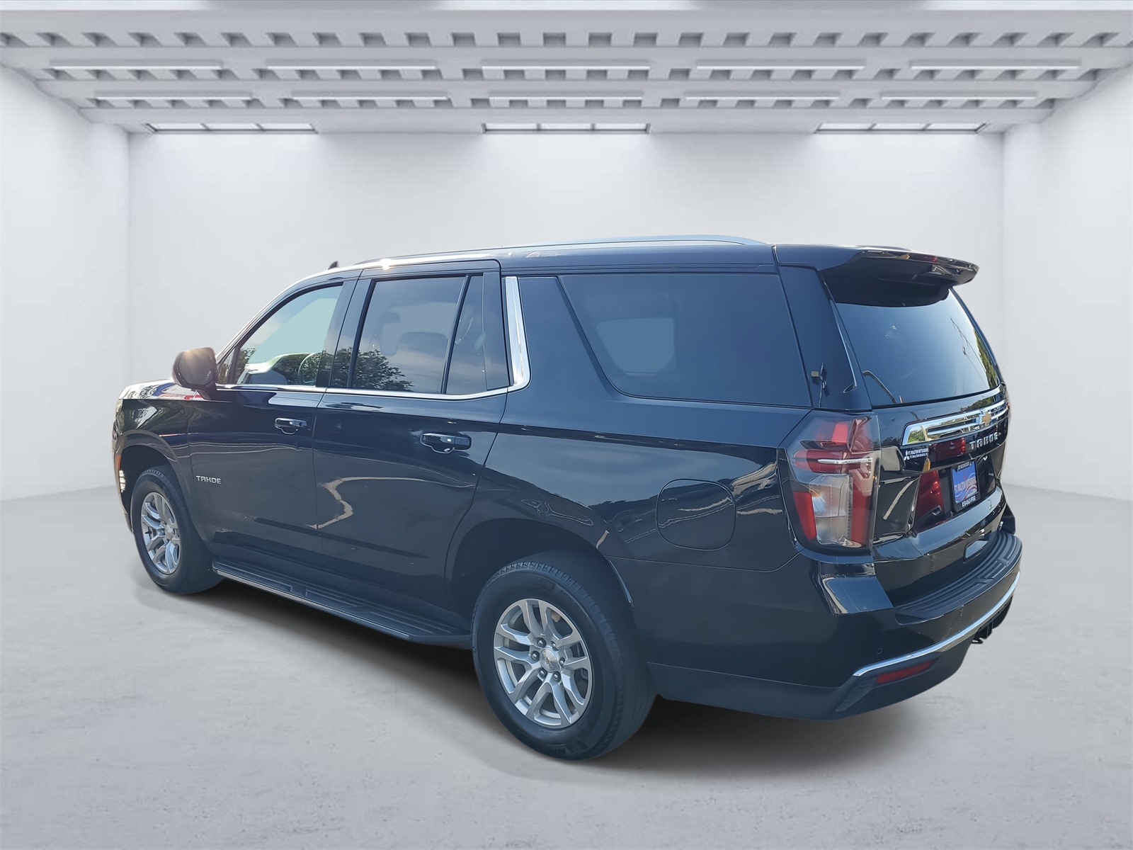 2023 Chevrolet Tahoe LT photo 3