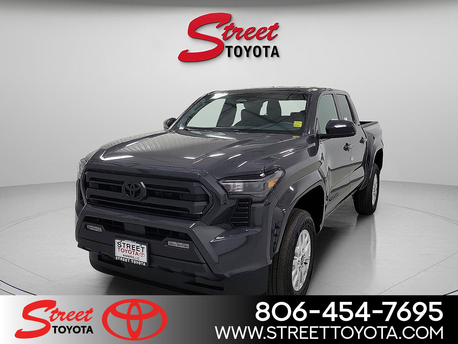 2025 Toyota Tacoma SR5's photo