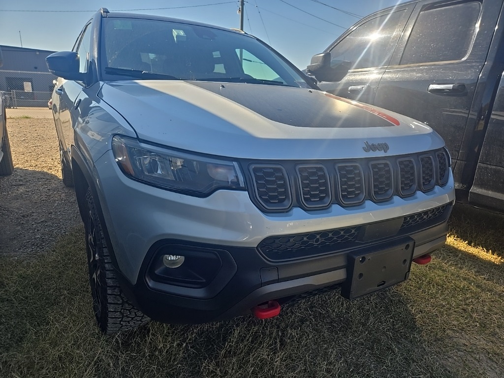 2024 Jeep Compass Trailhawk photo 4