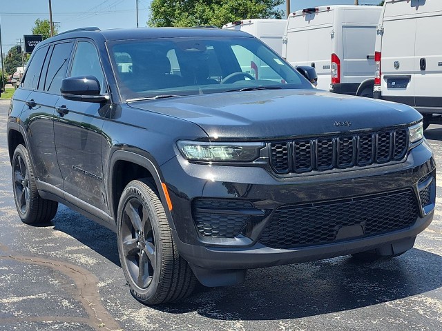 2025 Jeep Grand Cherokee 