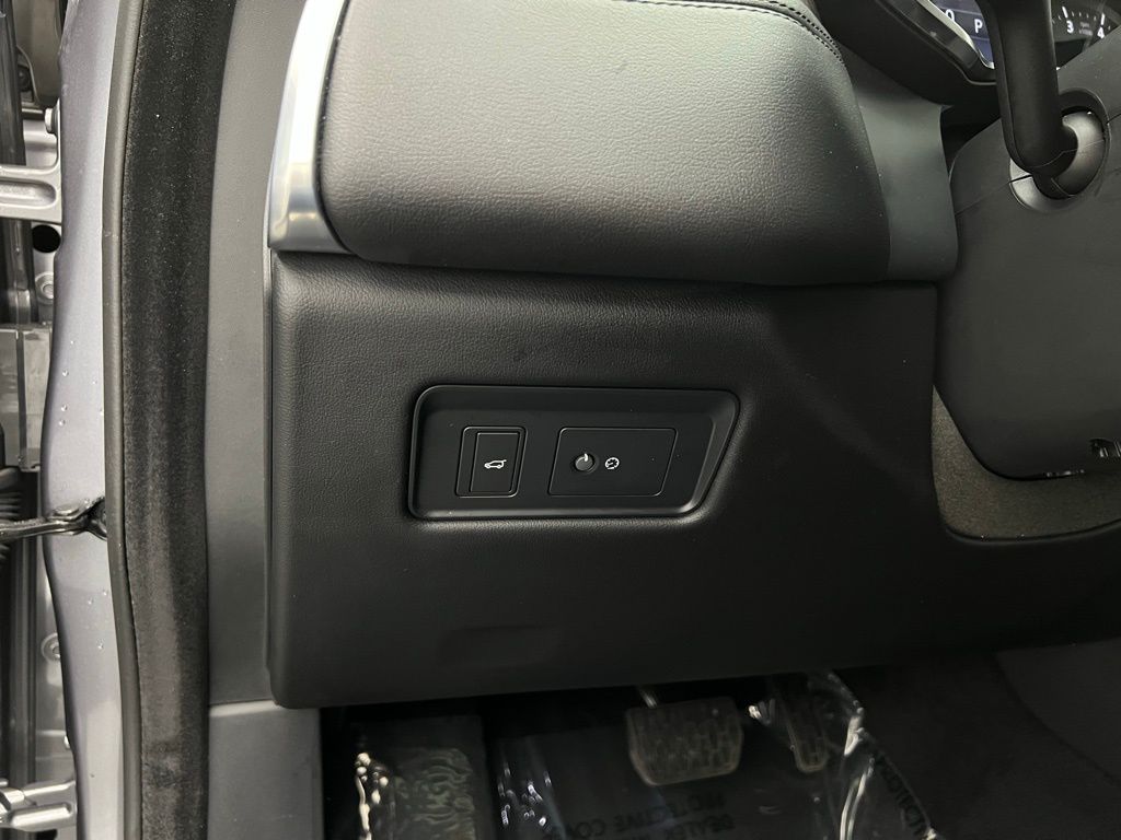 2022 Jaguar F-PACE P250 S photo 27