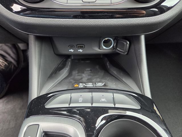 2025 Buick Envista ST photo 17