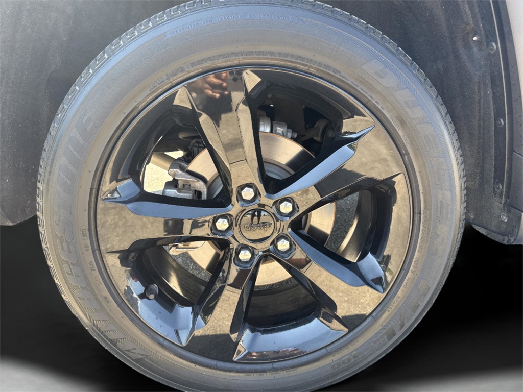 2023 Jeep Grand Cherokee Altitude photo 26