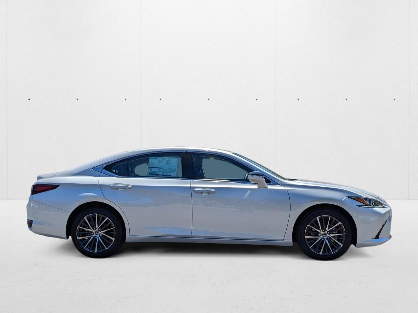 2024 Lexus ES 250 photo 5