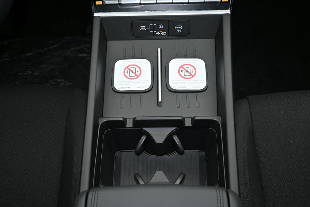2026 Hyundai Santa Fe SE photo 15