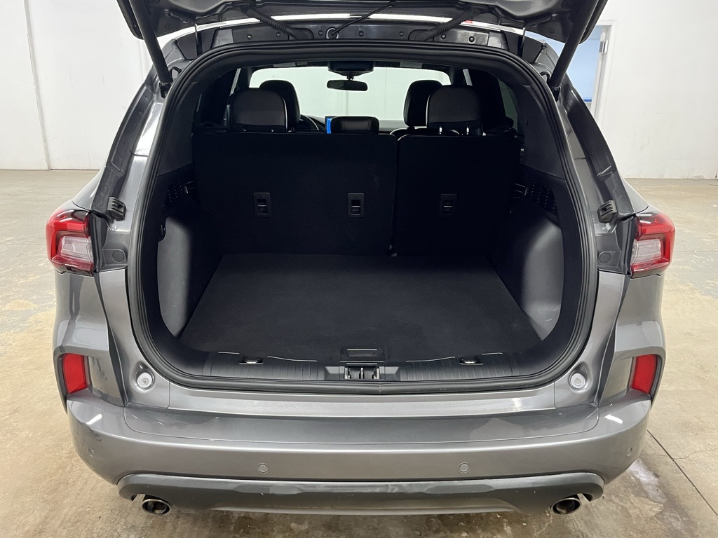 2023 Ford Escape ST-Line photo 20