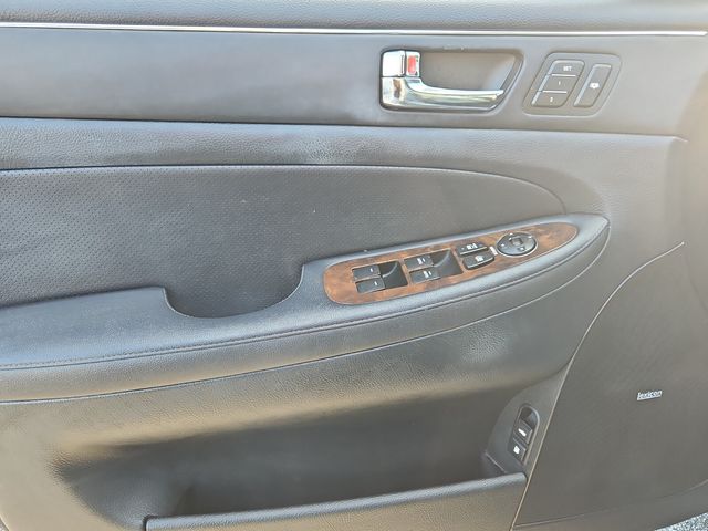 2009 Hyundai Genesis 3.8 photo 21