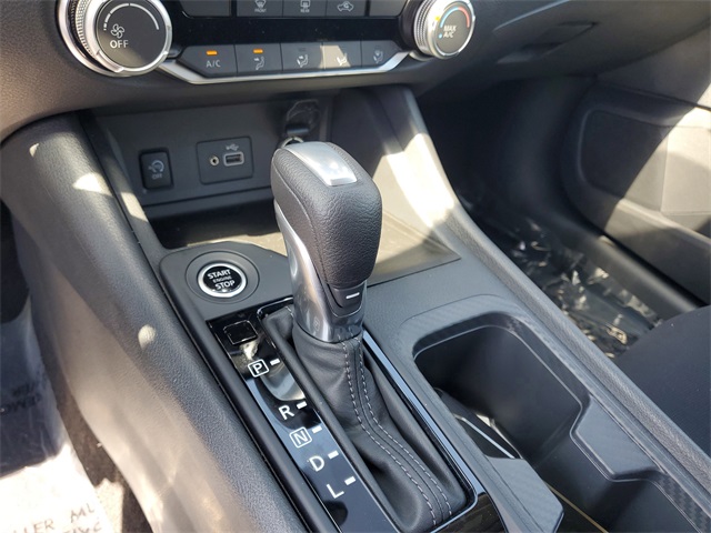 2025 Nissan Sentra S photo 18