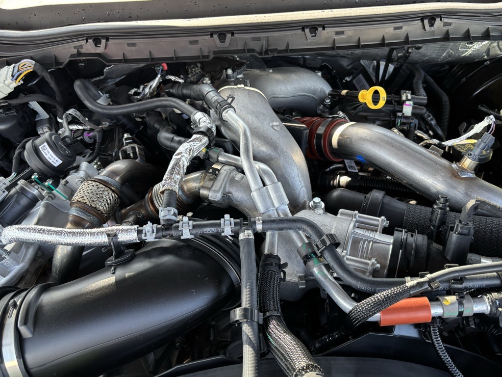 2025 Ford F-350 Lariat photo 23
