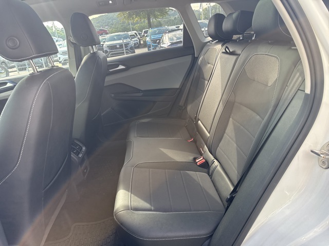 2022 Volkswagen Taos SE photo 17
