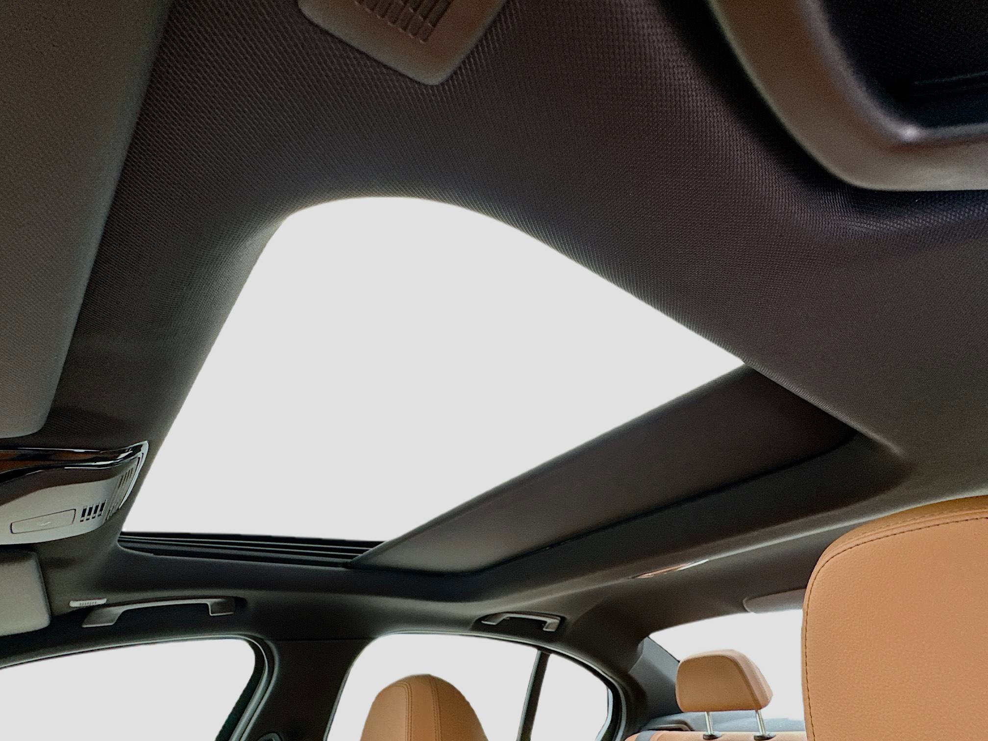 2025 Bmw 330i photo 12